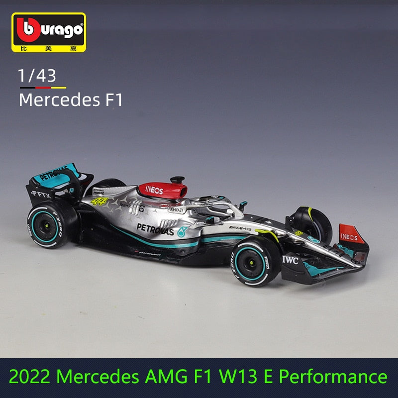 Bburago 1:43 2022 F1 Mercedes-AMG Team W13 #44 L. Hamilton #63 G. Russell
