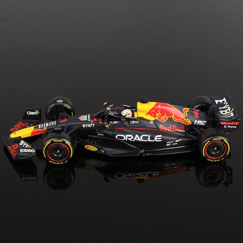 Premium Bburago 1:43 2022 Champion Red Bull Racing Team RB18 #1 Verstappen #11Perez