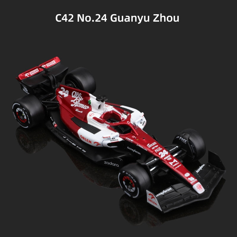 Bburago 1:43 2022 F1 Alfa Romeo Racing Team C42 #24 Guanyu Zhou #77 Valtteri Bottas