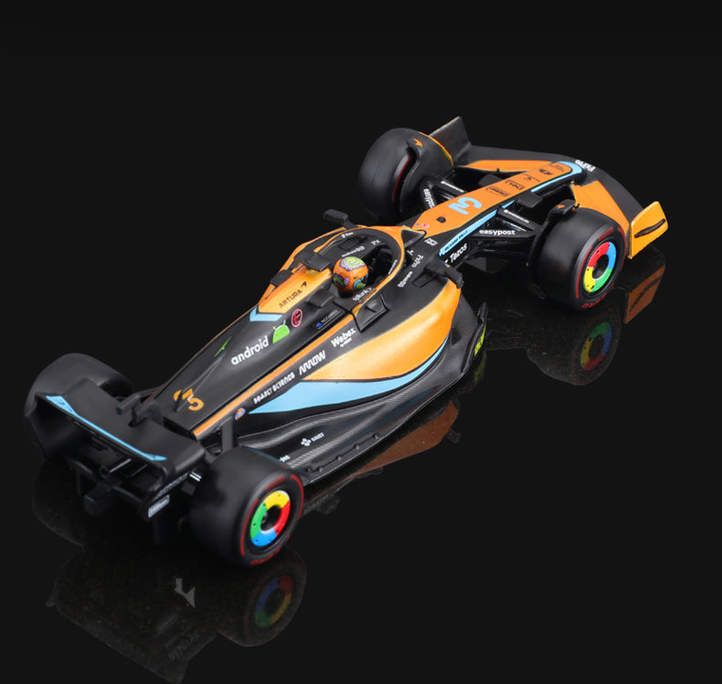 Premium Bburago 1:43 McLaren F1 Team MCL36 2022 #4 Lando Norris #3 Daniel Ricciardo