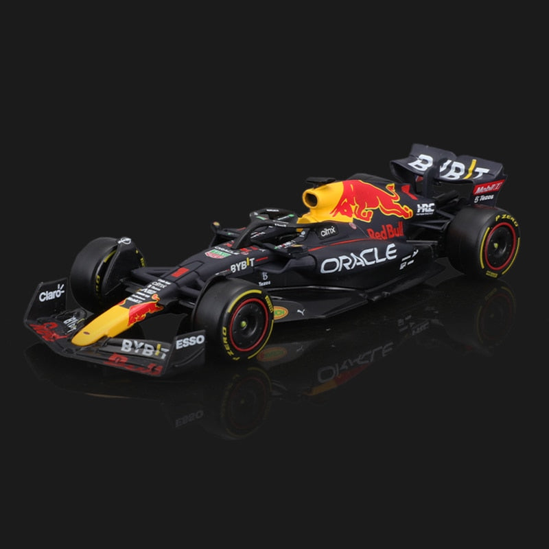 Bburago 1:43 2022 F1 Red Bull Racing RB18 1# Verstappen 11# Perez