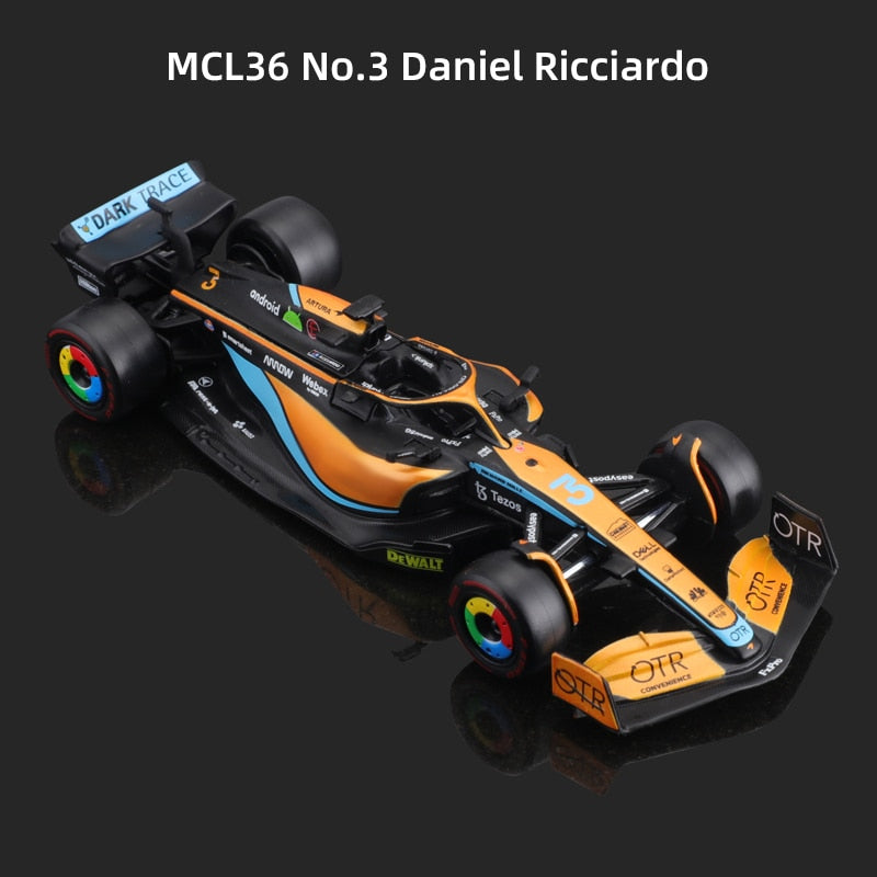 Bburago 1:43 2022 #4 Lando Norris McLaren F1 Team MCL36 #3 Daniel Ricciardo