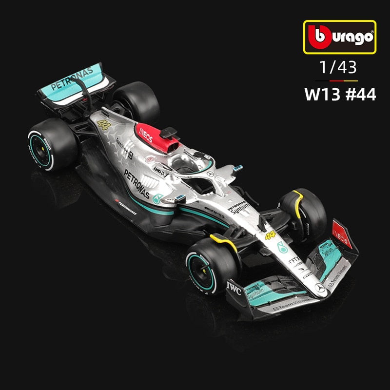 Bburago Mercedes F1 W13 E Performance 2022 Hamilton – Miniature 1:43 – Voiture Course Collection Diecast Détaillée