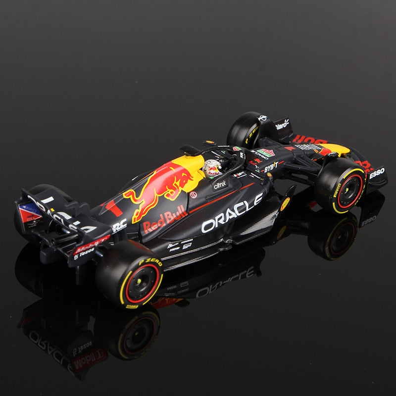 Premium Bburago 1:43 2022 Champion Red Bull Racing Team RB18 #1 Verstappen #11Perez